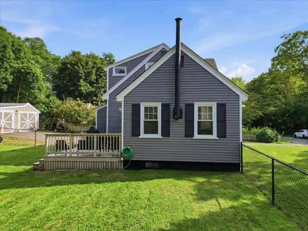 64 Camp Opechee Road, Centerville, MA 02632
