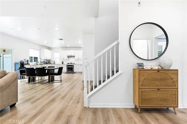27464 Honeydew CT, Saugus, CA 91350