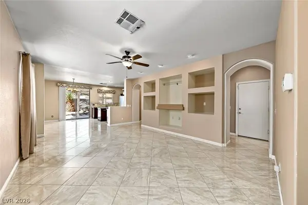 2906 Pumpkin Harvest AVE, North Las Vegas, NV 89031