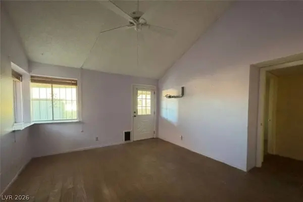 478 Searchlight DR, Las Vegas, NV 89110