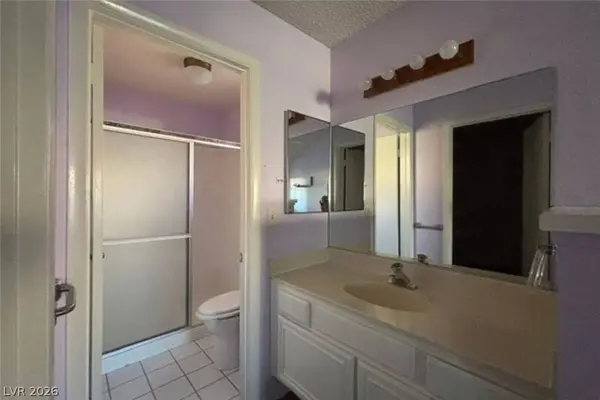 478 Searchlight DR, Las Vegas, NV 89110