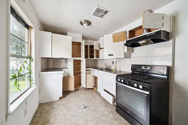 13929 Eagle Pass ST, Houston, TX 77015