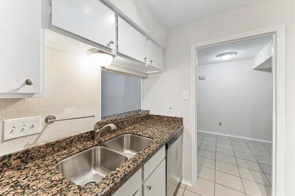 4637 Wild Indigo ST #489, Houston, TX 77027