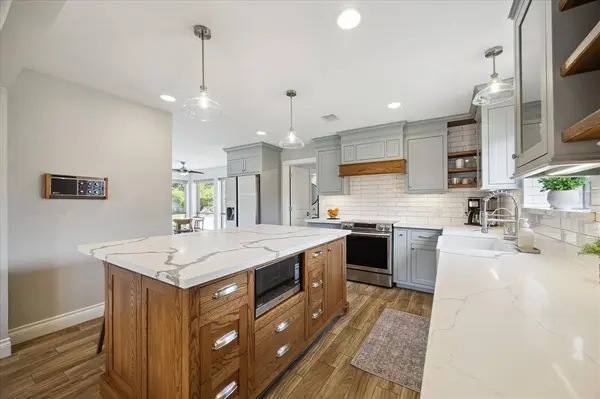 1802 Cedar Creek CT, Houston, TX 77077