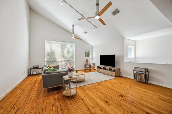 2720 La Branch ST, Houston, TX 77004