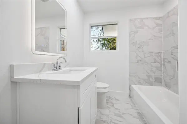 434 Barkley ST, Houston, TX 77022