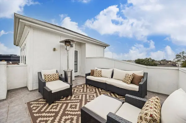 5212 Larkin ST, Houston, TX 77007