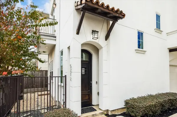 5212 Larkin ST, Houston, TX 77007