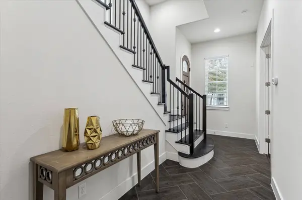 5212 Larkin ST, Houston, TX 77007