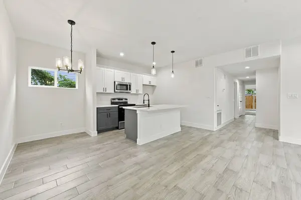 8707 Westcott RD #A B, Houston, TX 77016