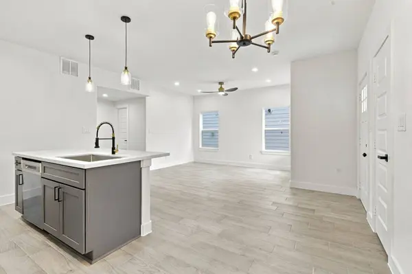 8707 Westcott RD #A B, Houston, TX 77016