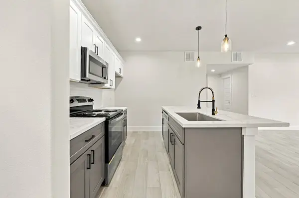 8707 Westcott RD #A B, Houston, TX 77016
