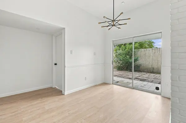 8302 Country Wind LN, Houston, TX 77040