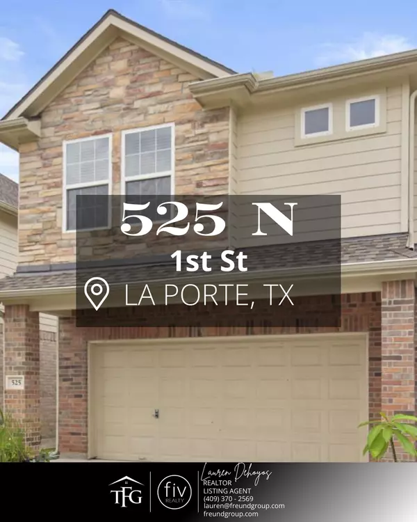 Charming Townhome in the Heart of La Porte
