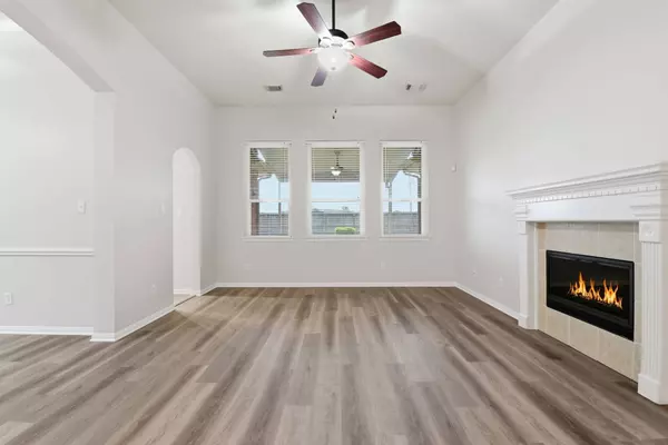 216 Cinnabar Bay DR, League City, TX 77573