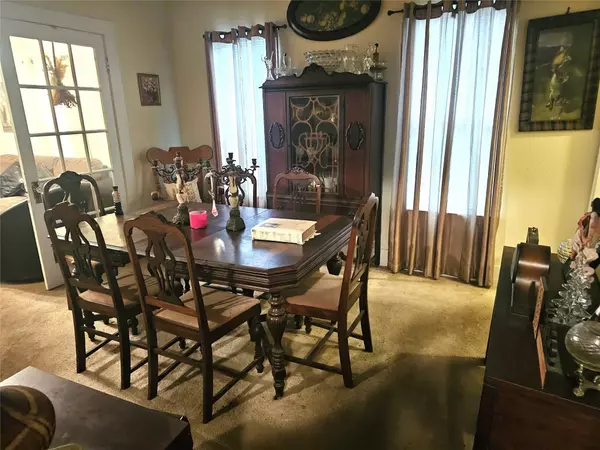 3310 Avenue M 1/2, Galveston, TX 77550