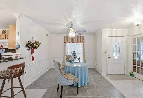 1818 Kemah Oaks DR, Kemah, TX 77565