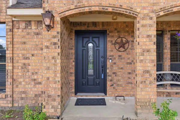 4718 Kipper CIR, Pasadena, TX 77505