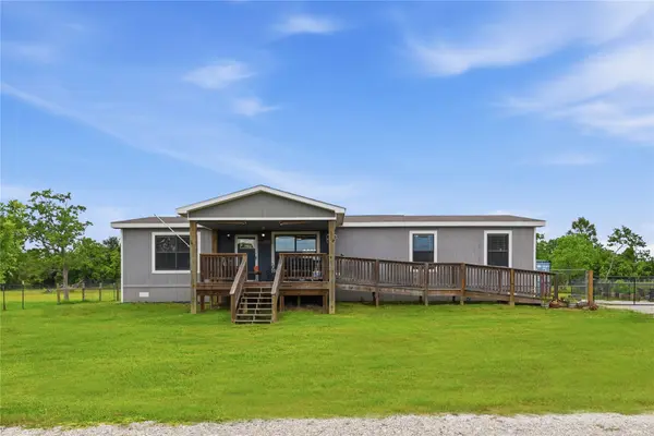 7601 Avenue P, Santa Fe, TX 77510