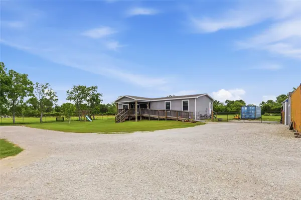 7601 Avenue P, Santa Fe, TX 77510