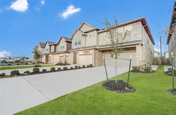 522 N 6th ST, La Porte, TX 77571