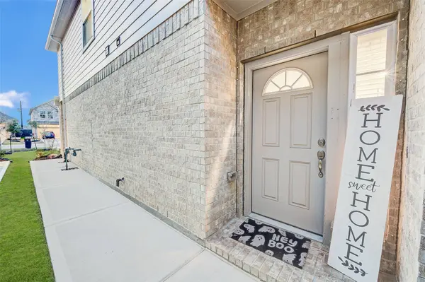 522 N 6th ST, La Porte, TX 77571