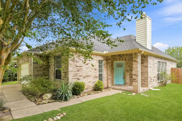 3719 Nichols AVE, Dickinson, TX 77539