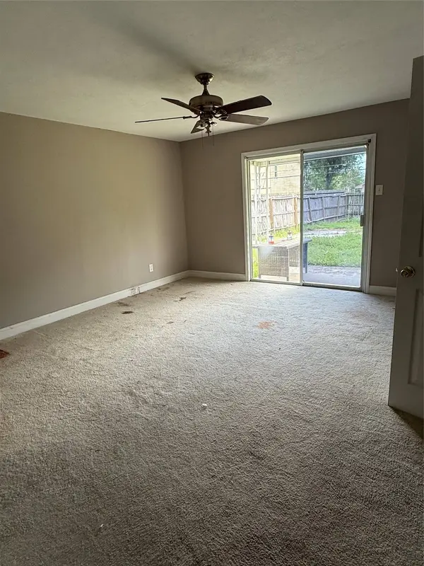 627 Baywood ST, La Porte, TX 77571