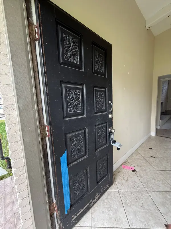 627 Baywood ST, La Porte, TX 77571