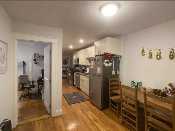 78 Perkins #2, Somerville, MA 02145
