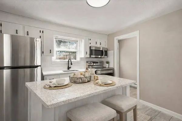 118-120 Everett Ave, Lawrence, MA 01843