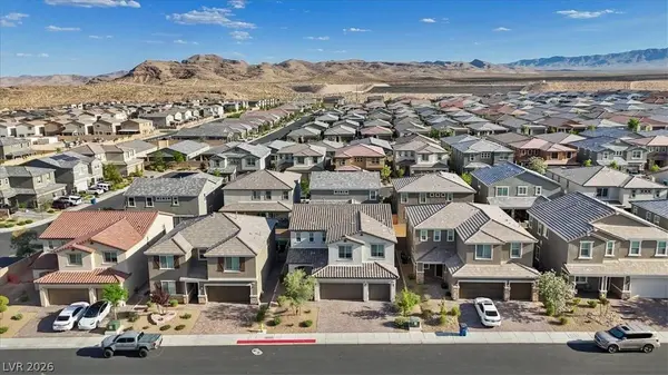 10057 Matter Overlook DR, Las Vegas, NV 89178