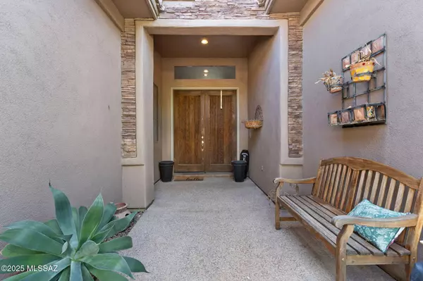 709 W Bright Canyon Drive, Oro Valley, AZ 85755