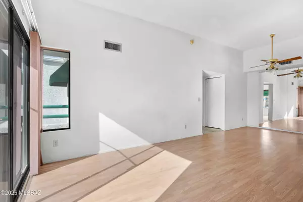 7917 E Colette Circle #60, Tucson, AZ 85710