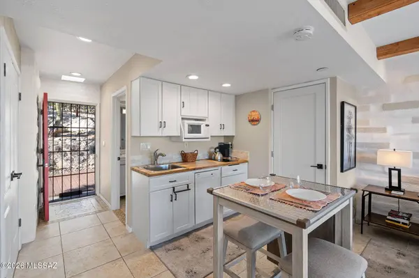 5251 E Mission Hill Drive #1&2, Tucson, AZ 85718