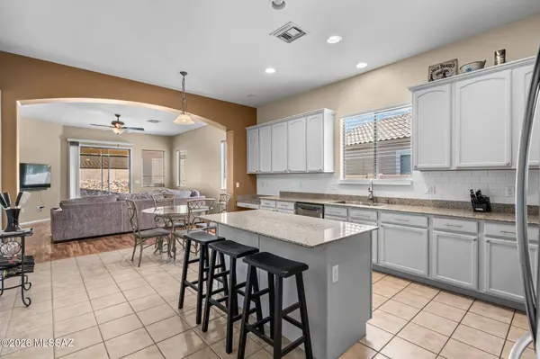 12904 N Bloomington Loop, Tucson, AZ 85755