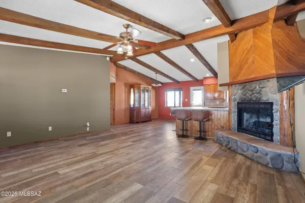 13201 S Falling Star Ln, Pearce, AZ 85625