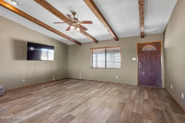 13201 S Falling Star Ln, Pearce, AZ 85625