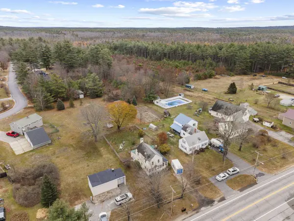 1097 Pequawket TRL, Standish, ME 04085