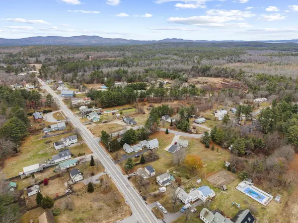 1097 Pequawket TRL, Standish, ME 04085