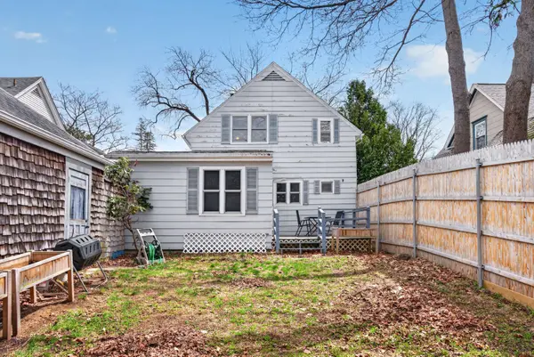 5 Newman ST, Lewiston, ME 04240