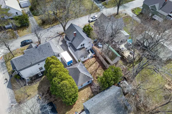 5 Newman ST, Lewiston, ME 04240