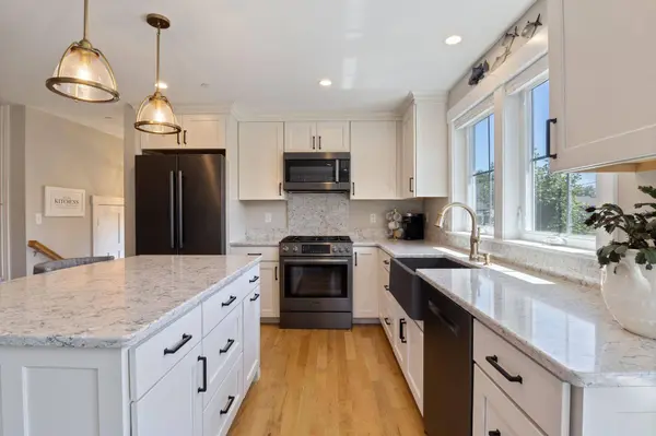 24 Winona AVE, Old Orchard Beach, ME 04064