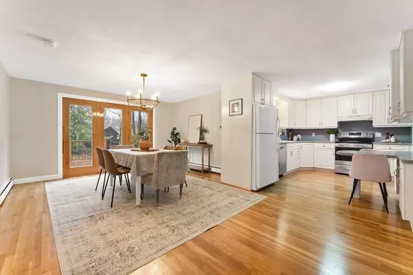 22 Gloria Circle, Burlington, MA 01803