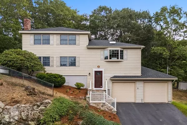 27 Blueberry Hill Rd, Woburn, MA 01801
