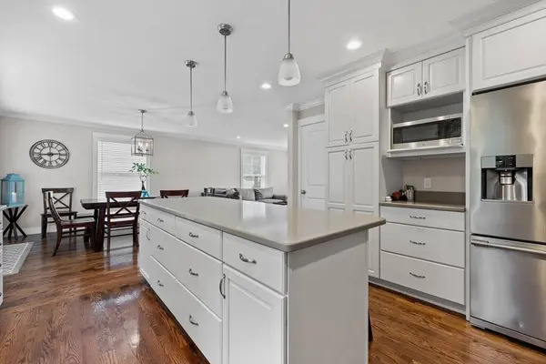 10 Ralph Road, Peabody, MA 01960