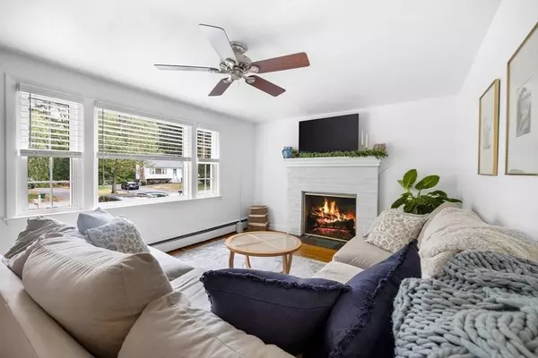 42 Mill St, Burlington, MA 01803