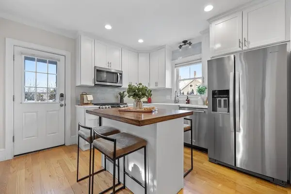 103 Paul Revere Rd #103, Arlington, MA 02476