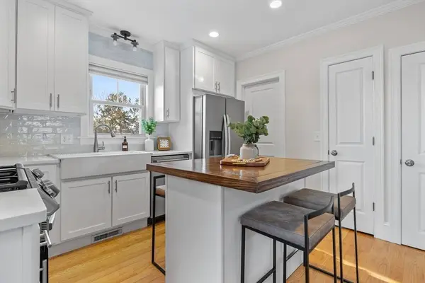 103 Paul Revere Rd #103, Arlington, MA 02476