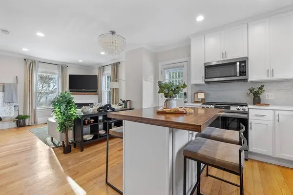 103 Paul Revere Rd #103, Arlington, MA 02476